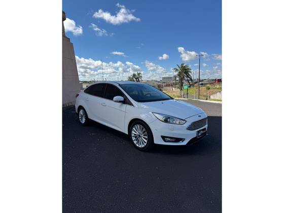 FORD FOCUS 2.0 TITANIUM 16V FLEX 4P POWERSHIFT